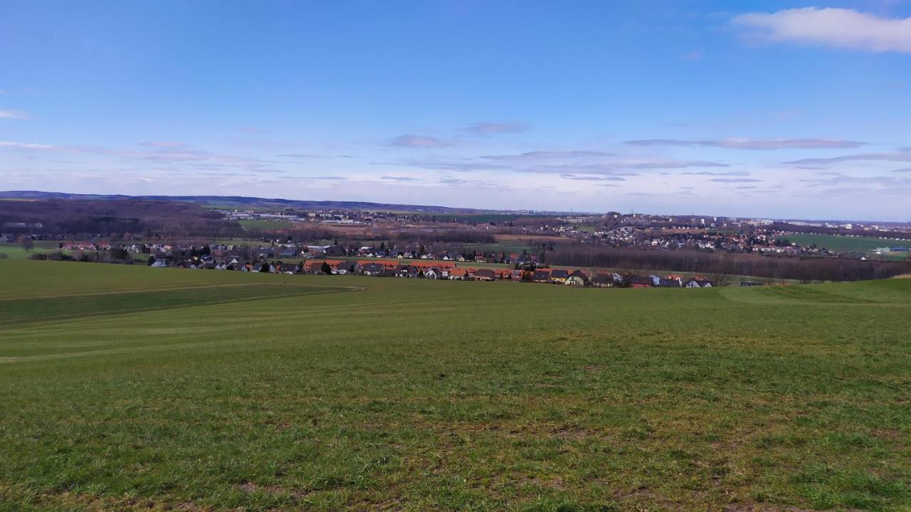 4* Ferienwohnung Neukirchen Im Erzgebirge Adorf/Erzgeb Luaran gambar